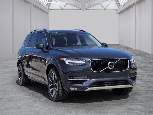 2017 Volvo XC90 Momentum