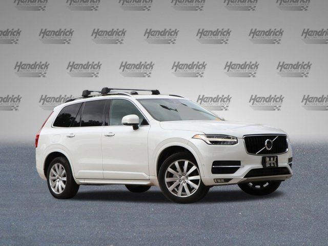 2017 Volvo XC90 Momentum