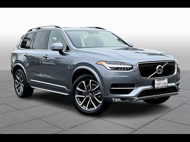 2017 Volvo XC90 Momentum