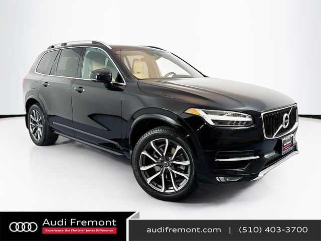 2017 Volvo XC90 Momentum