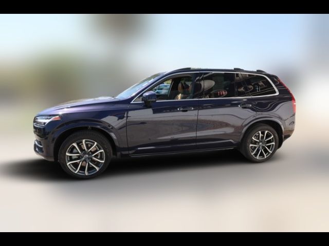 2017 Volvo XC90 Momentum