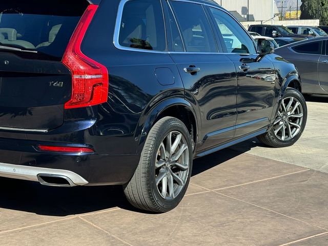 2017 Volvo XC90 Momentum