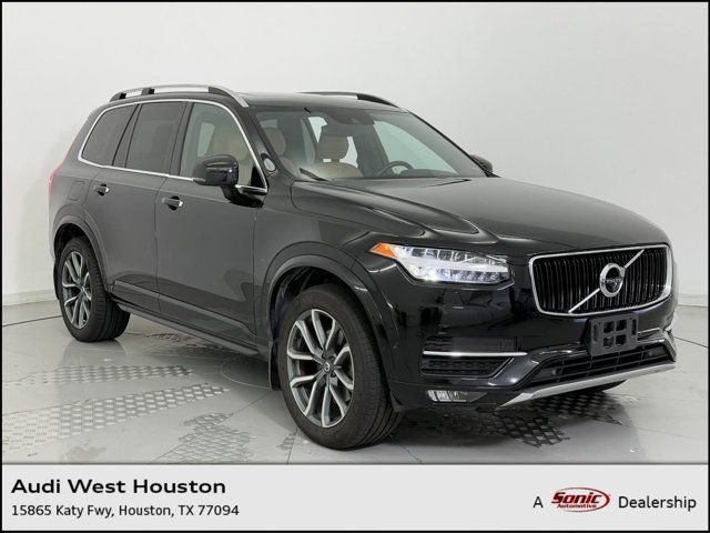 2017 Volvo XC90 Momentum