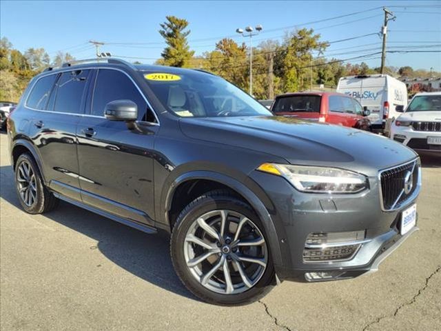 2017 Volvo XC90 Momentum