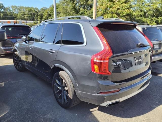 2017 Volvo XC90 Momentum