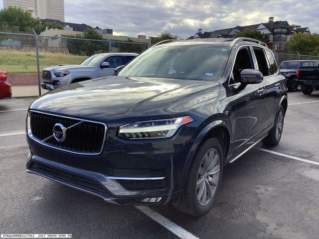 2017 Volvo XC90 Momentum