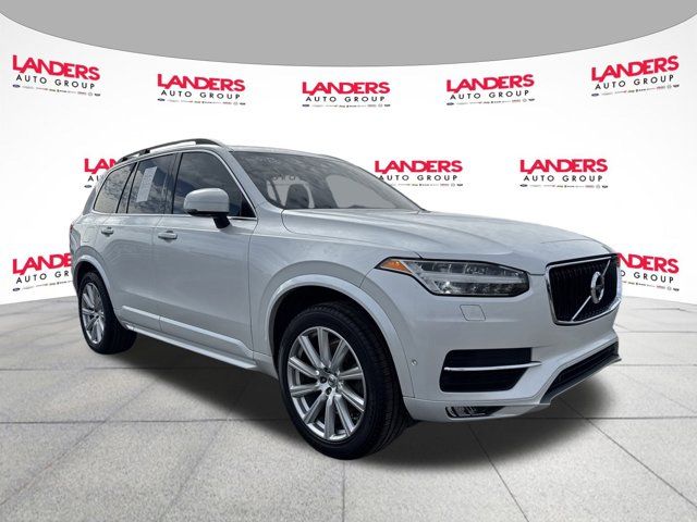 2017 Volvo XC90 Momentum