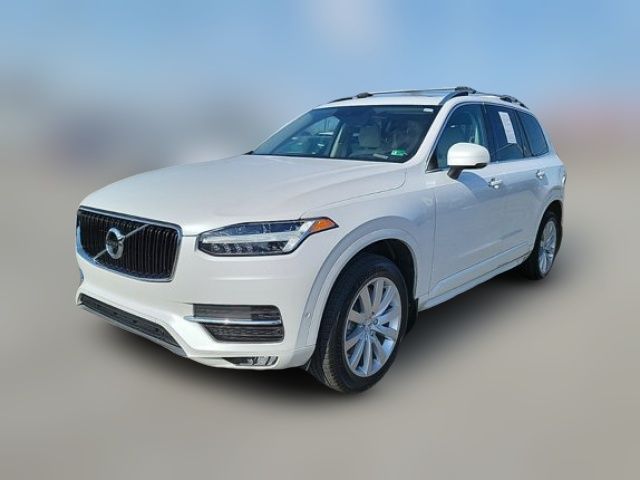 2017 Volvo XC90 Momentum