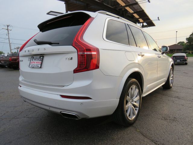 2017 Volvo XC90 Momentum