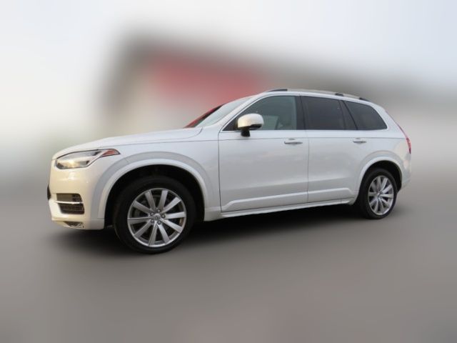 2017 Volvo XC90 Momentum