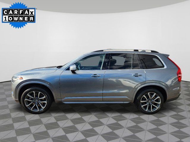 2017 Volvo XC90 Momentum