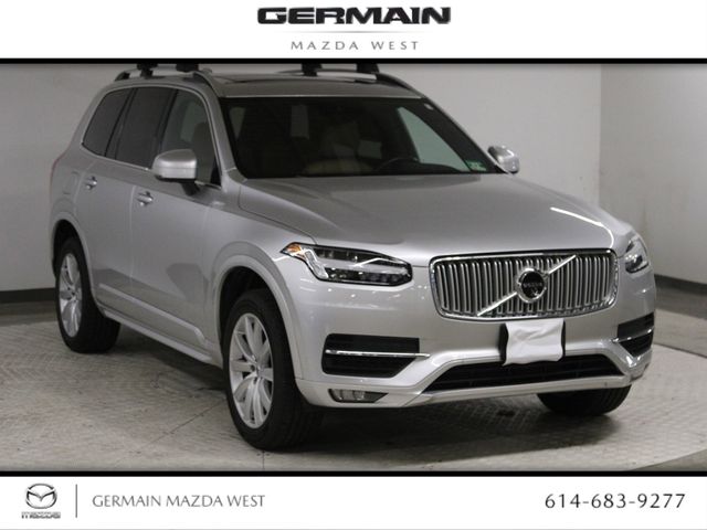 2017 Volvo XC90 Momentum