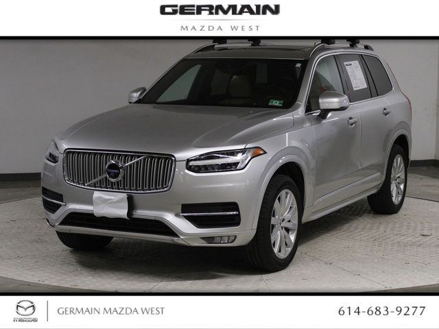 2017 Volvo XC90 Momentum