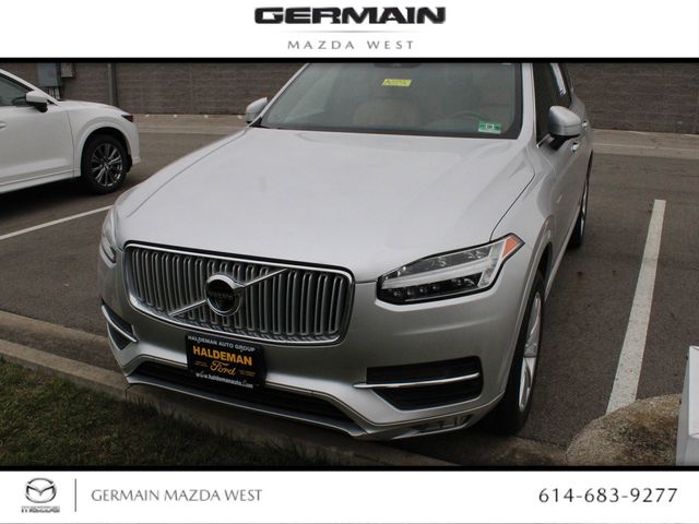 2017 Volvo XC90 Momentum