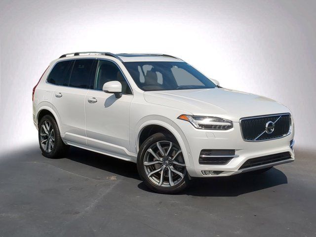 2017 Volvo XC90 Momentum