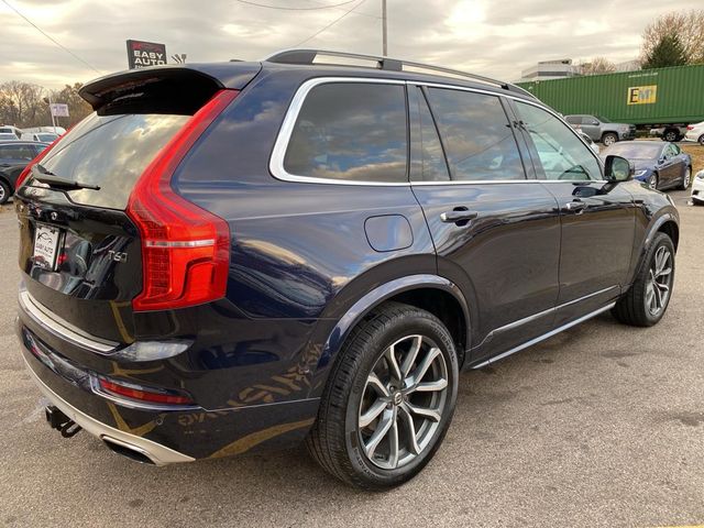 2017 Volvo XC90 Momentum