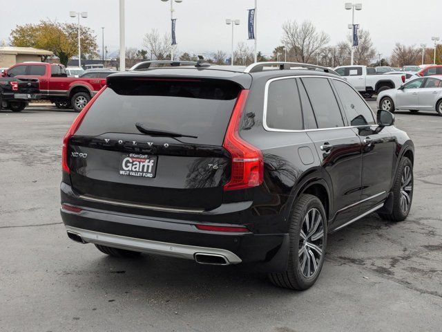 2017 Volvo XC90 Momentum