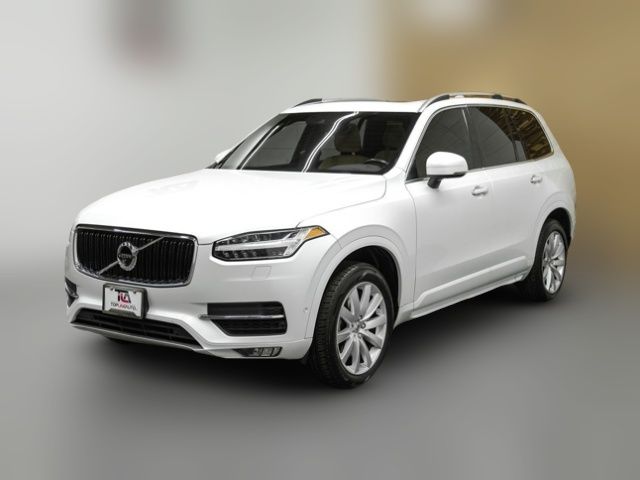 2017 Volvo XC90 Momentum