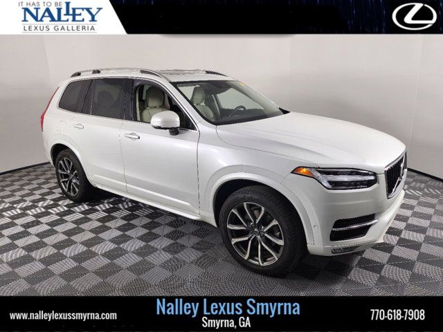 2017 Volvo XC90 Momentum