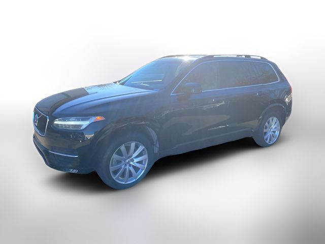 2017 Volvo XC90 Momentum