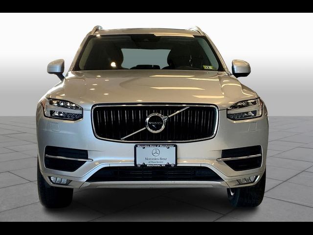 2017 Volvo XC90 Momentum