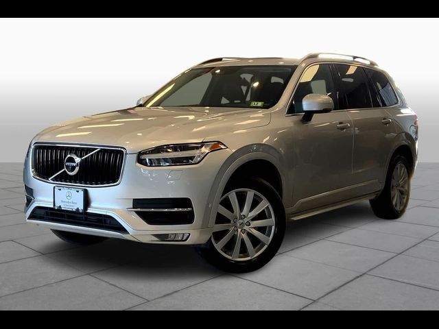 2017 Volvo XC90 Momentum