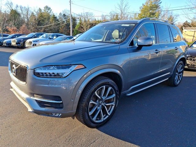 2017 Volvo XC90 Momentum