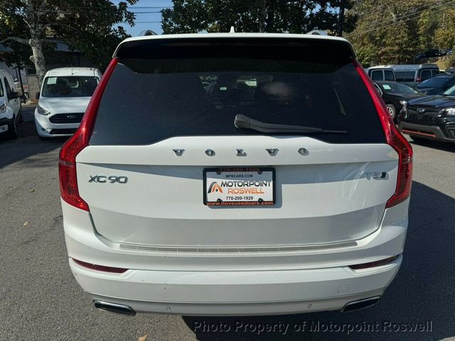 2017 Volvo XC90 Momentum