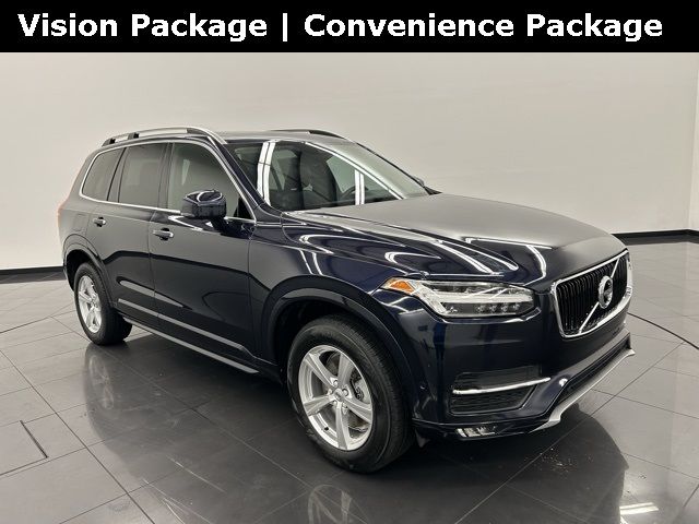 2017 Volvo XC90 Momentum