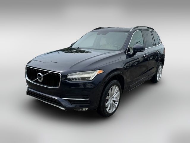 2017 Volvo XC90 Momentum