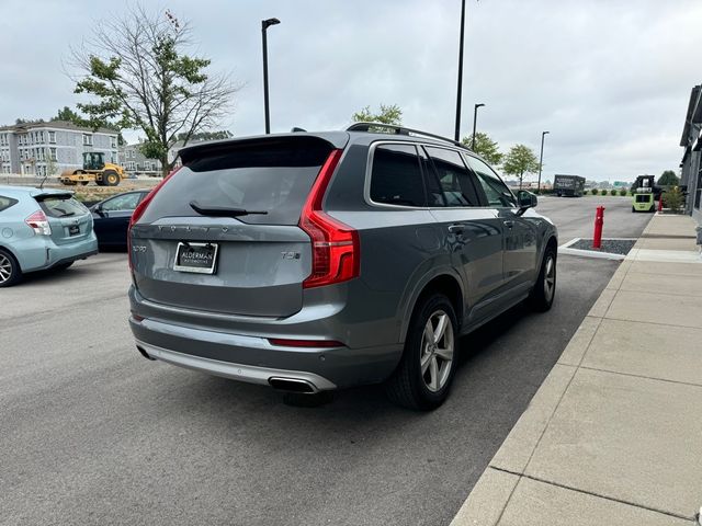 2017 Volvo XC90 Momentum