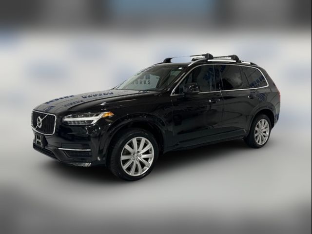 2017 Volvo XC90 Momentum