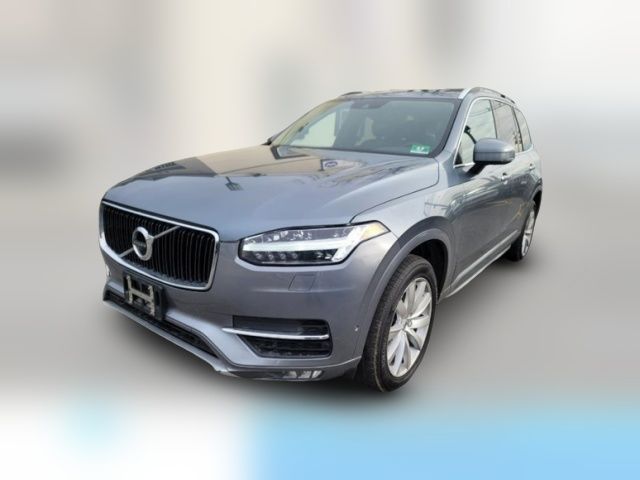 2017 Volvo XC90 Momentum