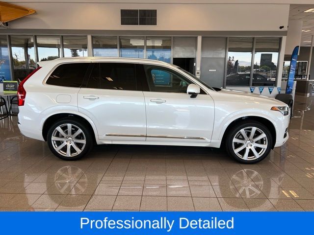 2017 Volvo XC90 Inscription