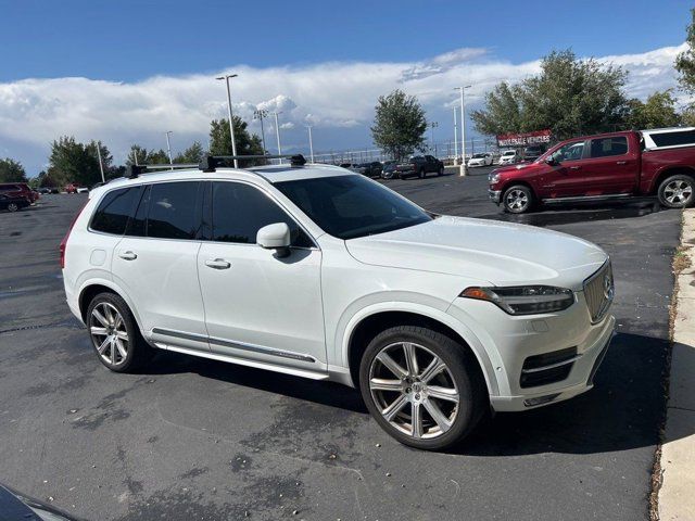 2017 Volvo XC90 Inscription