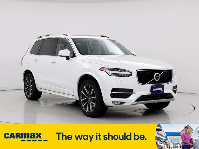 2017 Volvo XC90 Momentum