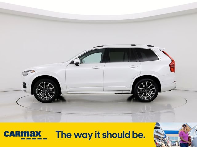 2017 Volvo XC90 Momentum