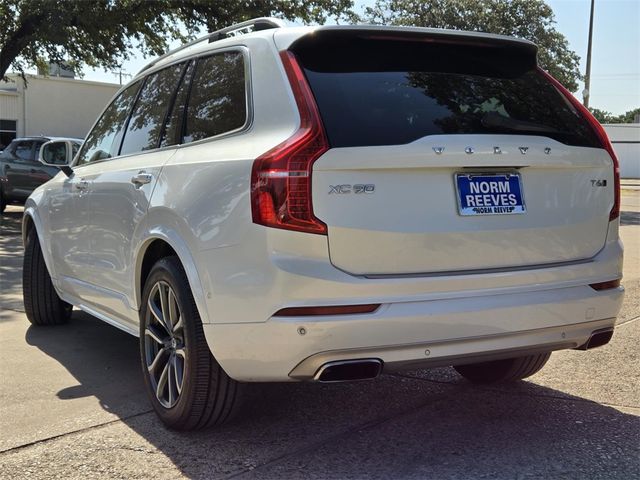 2017 Volvo XC90 Momentum