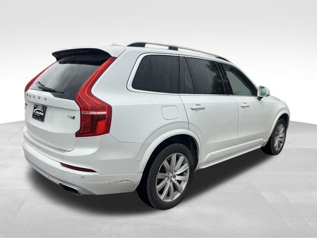 2017 Volvo XC90 Momentum