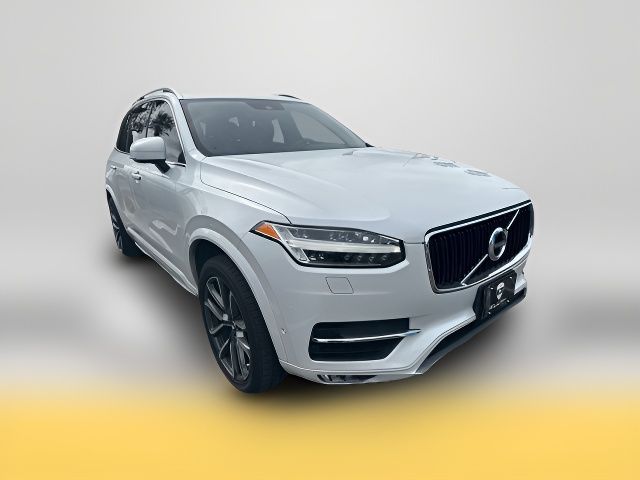 2017 Volvo XC90 Momentum