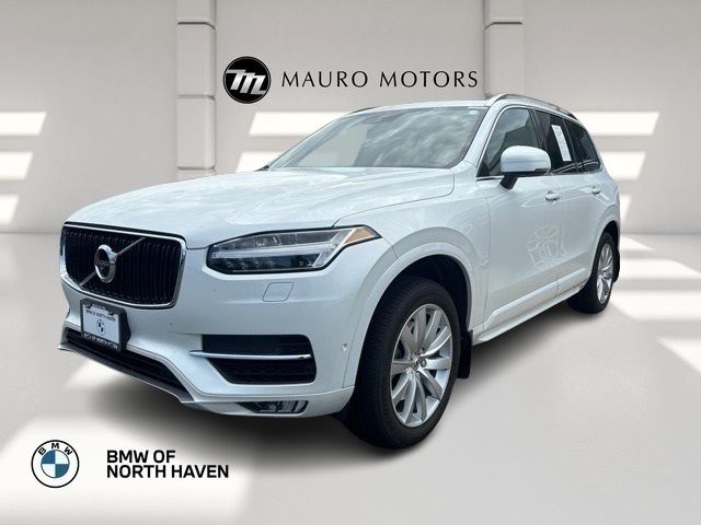 2017 Volvo XC90 Momentum