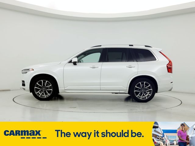 2017 Volvo XC90 Momentum