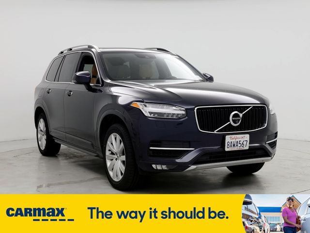 2017 Volvo XC90 Momentum