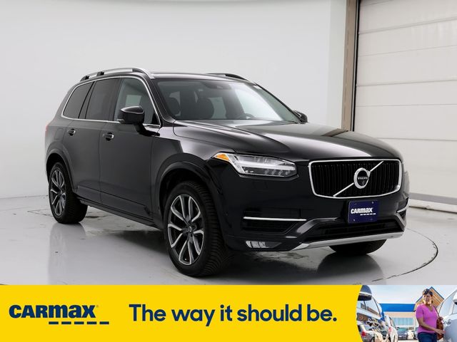 2017 Volvo XC90 Momentum