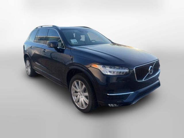 2017 Volvo XC90 Momentum