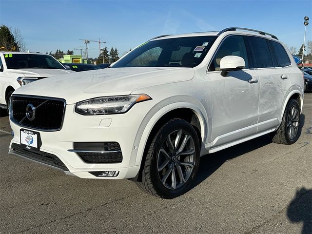 2017 Volvo XC90 Momentum