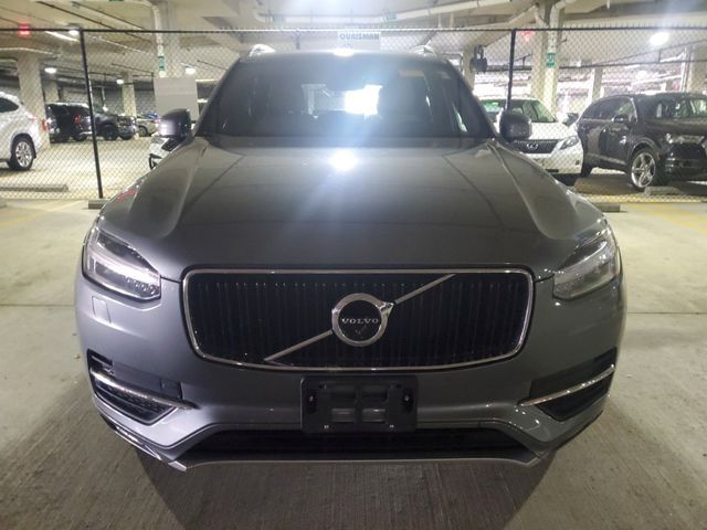 2017 Volvo XC90 Momentum