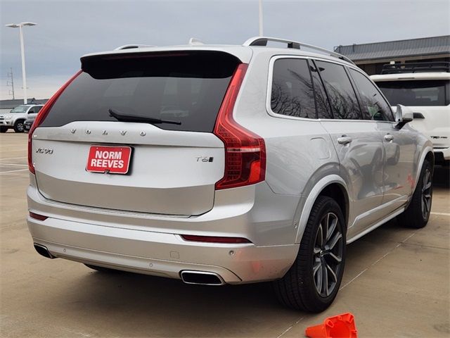 2017 Volvo XC90 Momentum