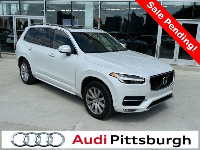 2017 Volvo XC90 Momentum