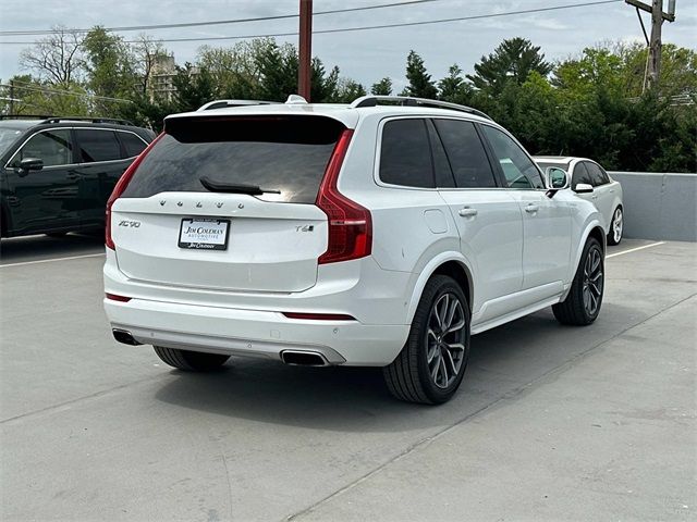 2017 Volvo XC90 Momentum